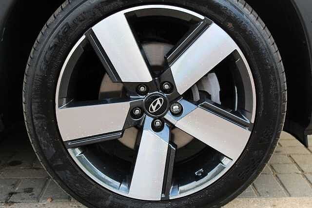 Hyundai SANTA FE Ultimate 1.6T Hybrid 4WD