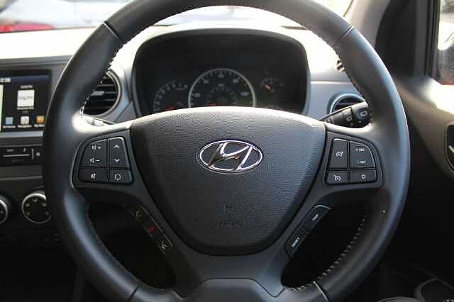 Hyundai i10 Play 1.0 MPI