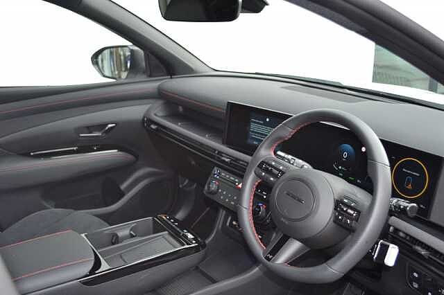 Hyundai TUCSON N Line 1.6T HEV 215PS