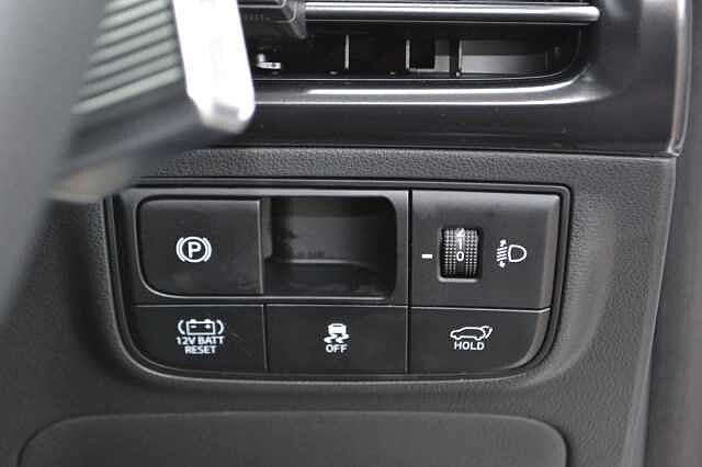 Hyundai TUCSON N Line 1.6T HEV 215PS