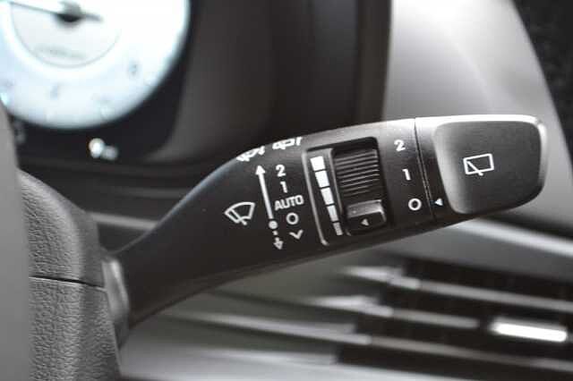 Hyundai i20 Premium 1.0 T-GDI 100PS DCT Automatic