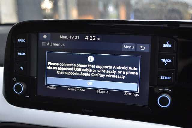 Hyundai i10 Premium 1.0 AMT