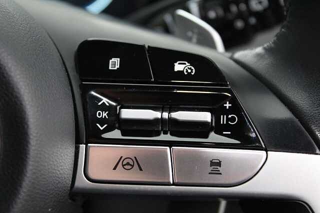 Hyundai TUCSON Premium 1.6 T-GDI 230PS HEV