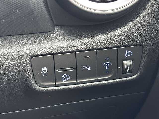 Hyundai KONA Premium 1.0T MHEV 6MT