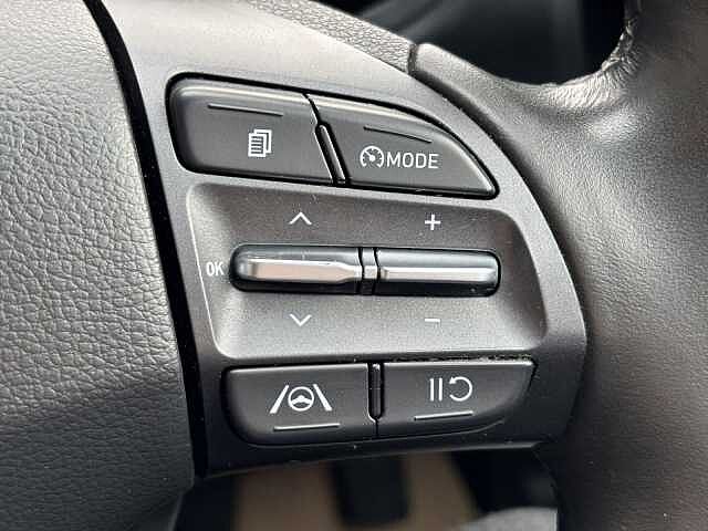 Hyundai KONA Premium 1.0T MHEV 6MT