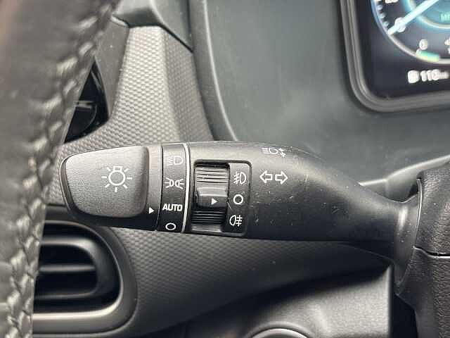 Hyundai KONA Premium 1.0T MHEV 6MT