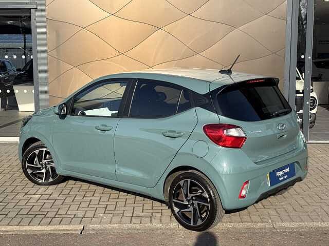 Hyundai i10 Premium 1.0 AMT