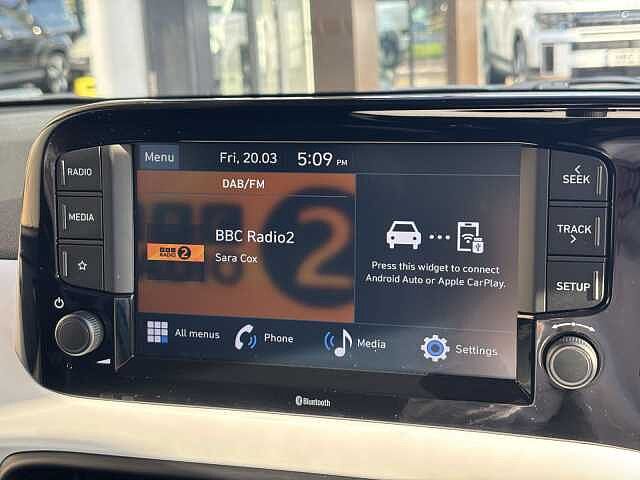 Hyundai i10 Premium 1.0 AMT