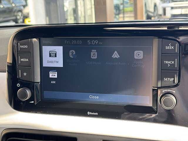 Hyundai i10 Premium 1.0 AMT