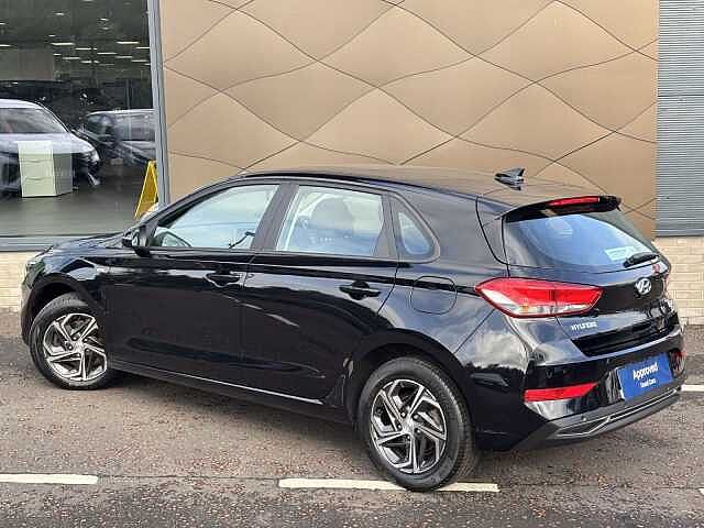 Hyundai I30 SE Connect 1.0 T-GDI 120PS MHEV Phantom Black