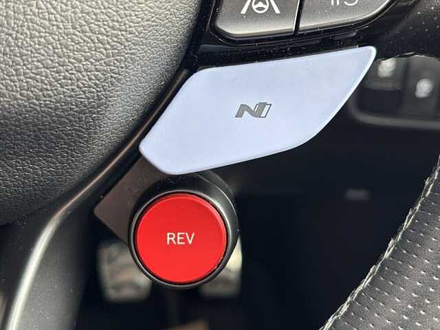 Hyundai i20 N 1.6 T-GDI 204PS
