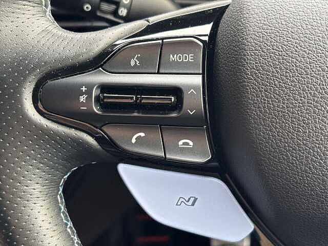Hyundai i20 N 1.6 T-GDI 204PS