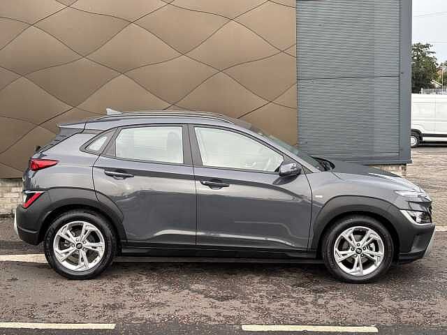 Hyundai KONA SE Connect 1.0T MHEV 120PS 6MT