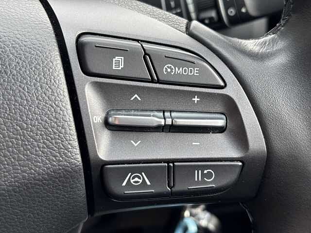 Hyundai KONA SE Connect 1.0T MHEV 120PS 6MT