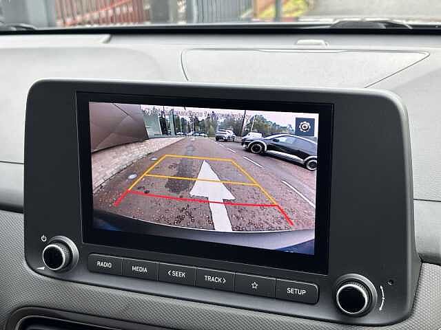 Hyundai KONA SE Connect 1.0T MHEV 120PS 6MT